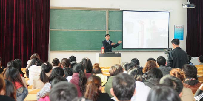 我院举行消防知识宣传讲座