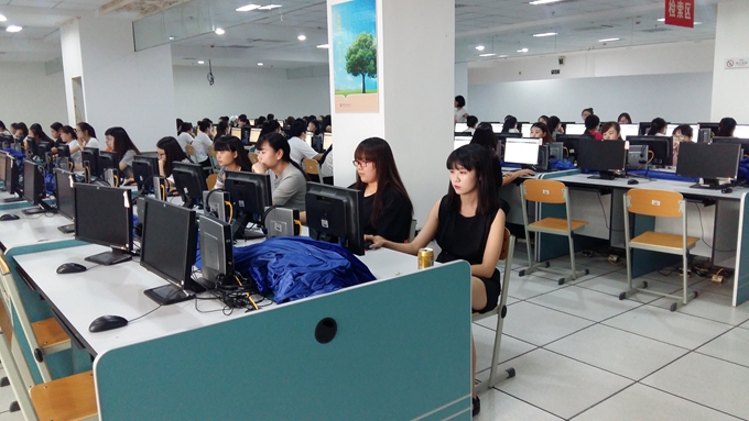 教务处开展大规模“在线考试”活动圆满结束