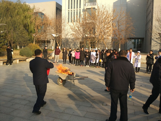 铁岭卫生职业学院“119”消防日、消防知识培训及灭火演练宣传、 通报