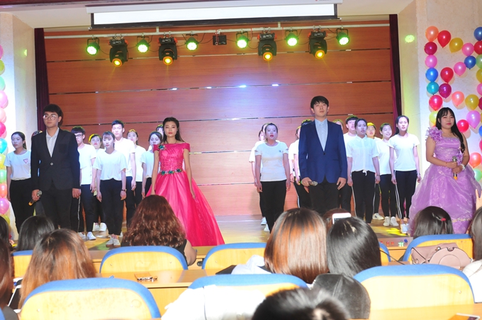 院团委举办社团成果展示会暨团委部门风采展示大会