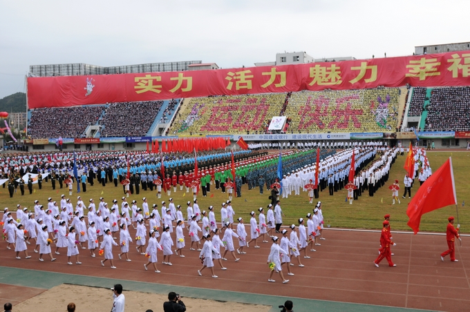我院代表卫生局参加市运会开幕式