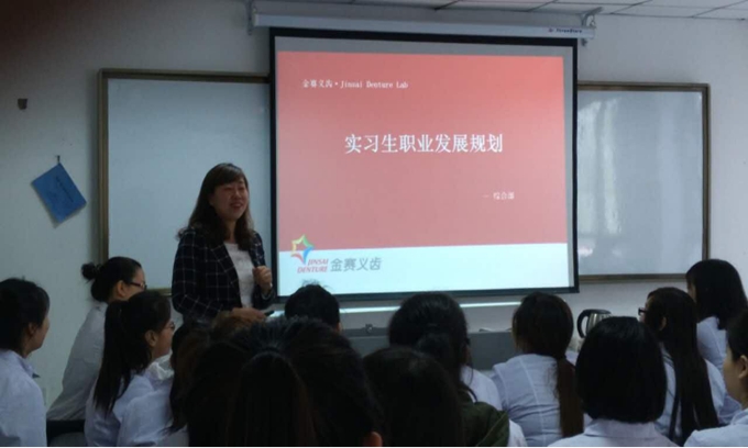 我院组织开展“职业教育活动周”系列活动