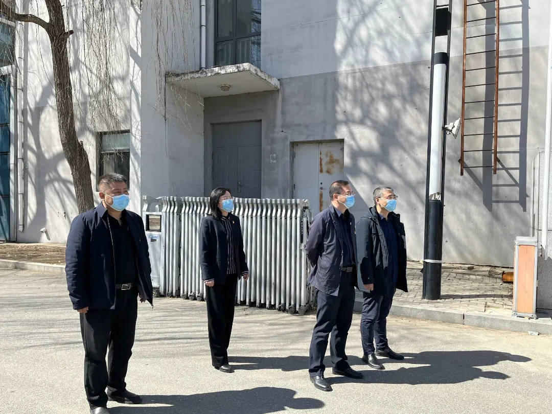 齐心协力抗疫情　爱心捐赠暖人心