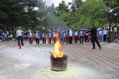 我院开展消防安全知识培训及火灾应急疏散演练活动